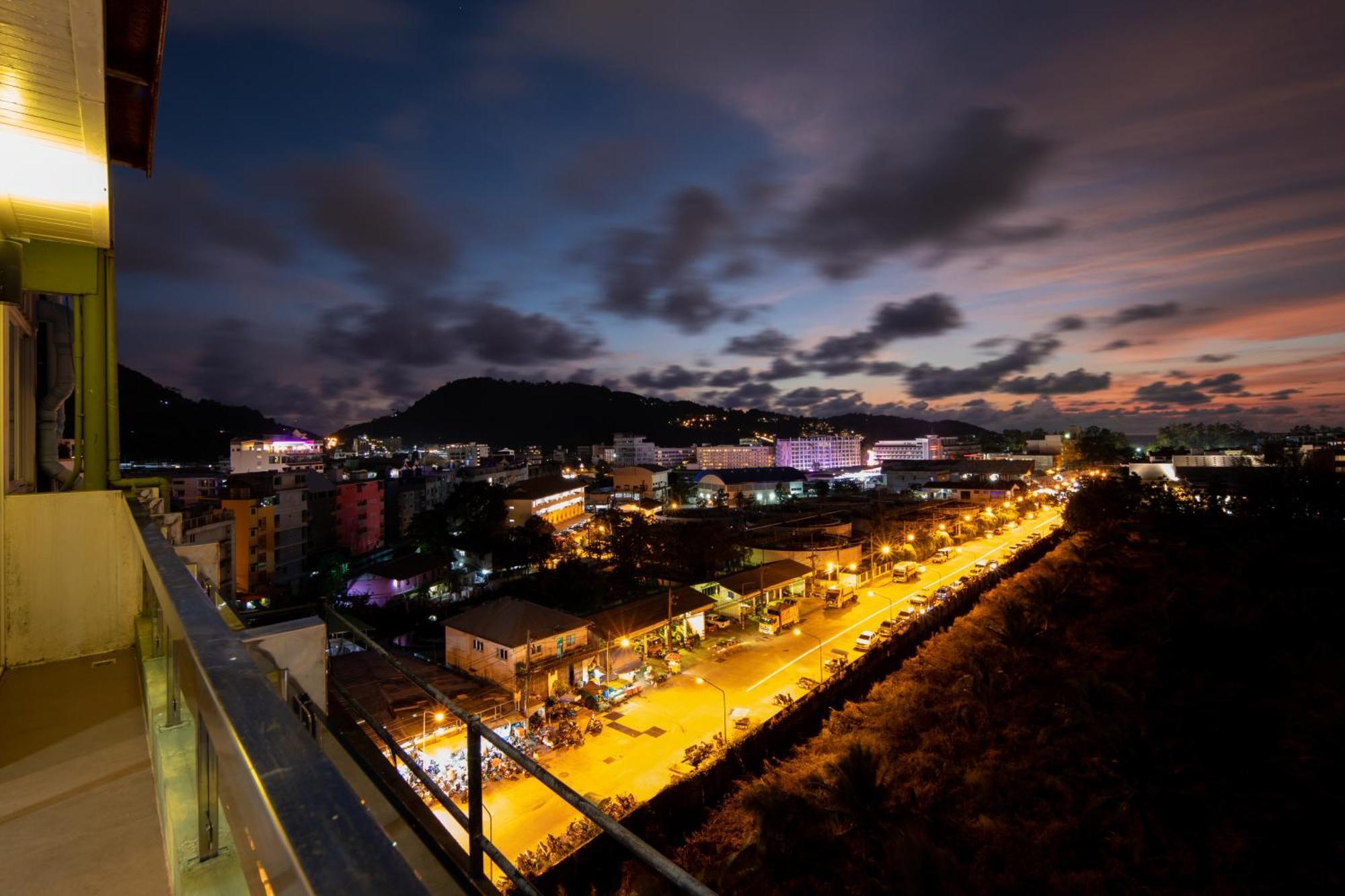 Patong Diamond Hotel Exterior foto